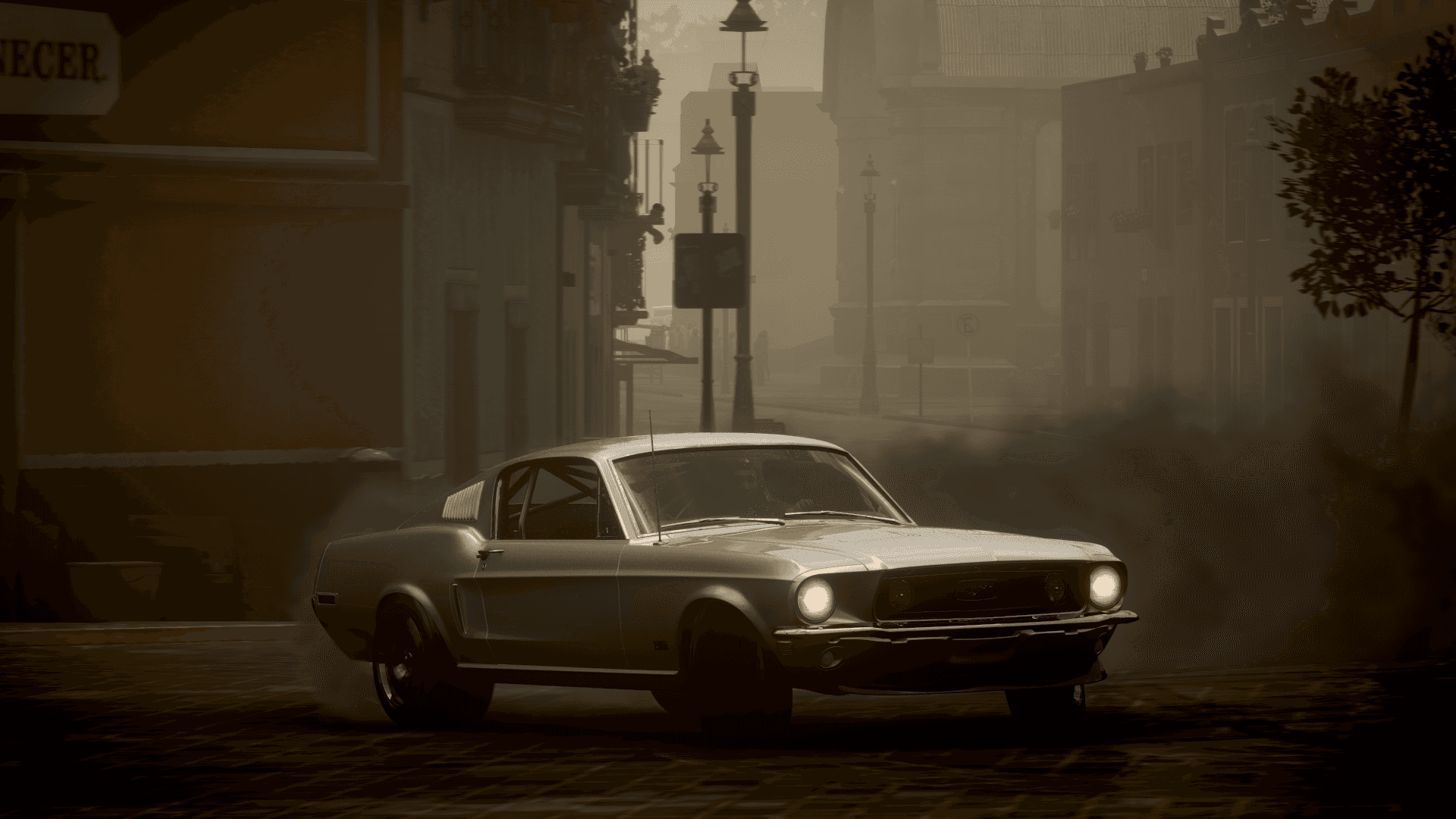 Forza 桌布 壁紙 — 一輛銀色經典肌肉車在黎明時分的鵝卵石街道上漂移，輪胎冒出滾滾濃煙。