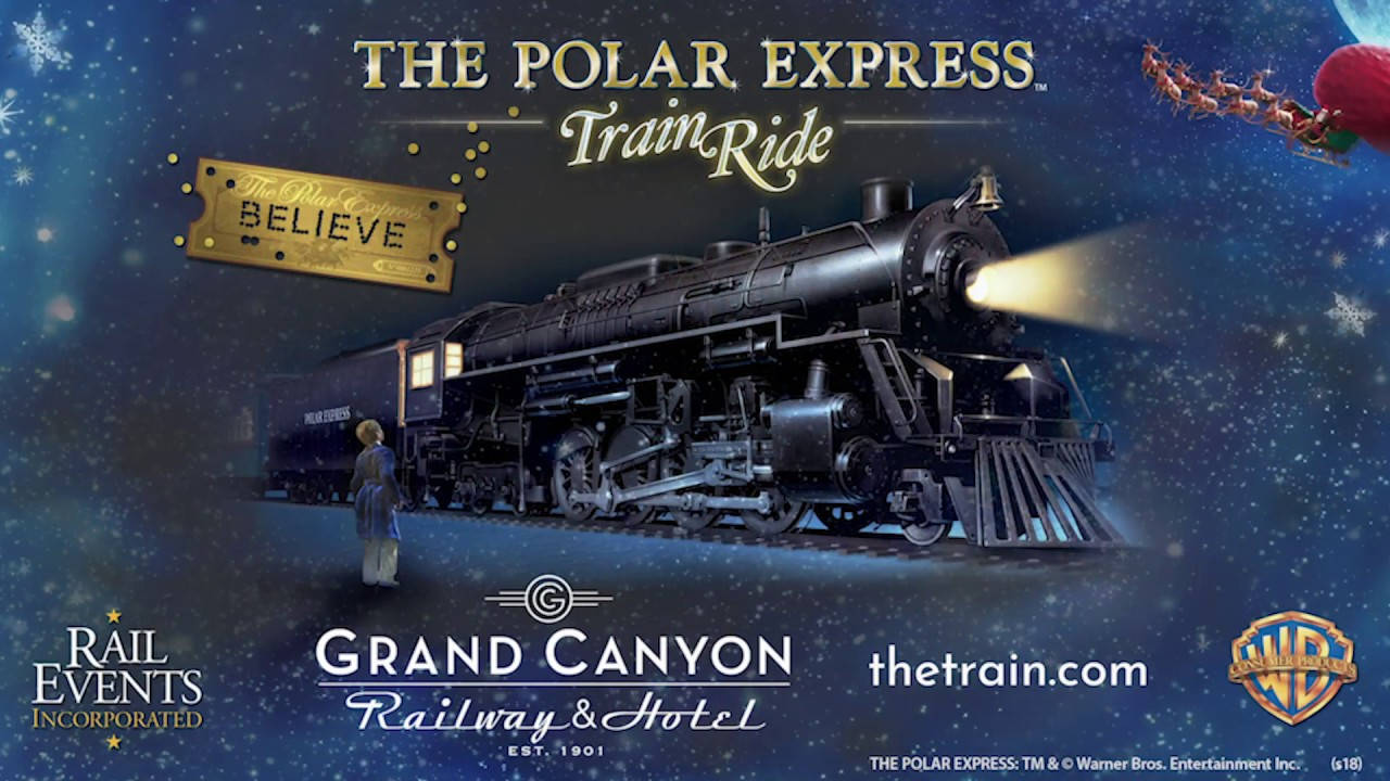 Hotel 桌布 壁紙 — 一輛雄偉的黑色蒸汽火車頭，車頭燈閃閃發光，在雪夜天空中行駛，聖誕老人的雪橇在上空飛過。