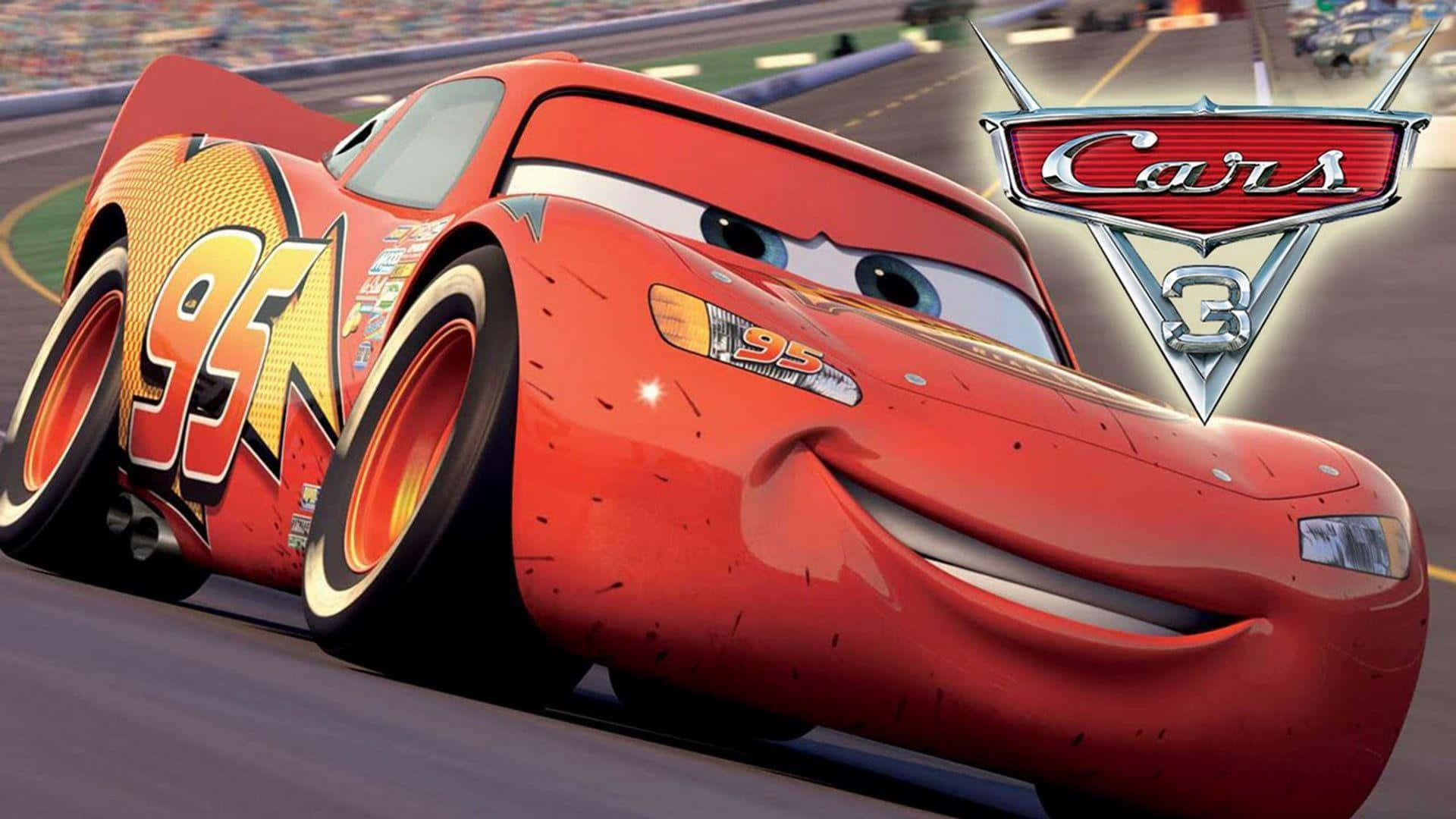 Lightning Mcqueen 桌布 壁紙 — 一輛鮮紅色動畫賽車，編號95，在明亮的日光下自信地微笑於賽道上。
