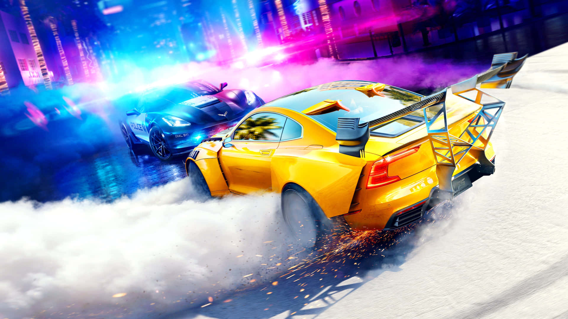 1920x1080 Need For Speed Heat 桌布 壁紙 — 一輛黃色賽車在雪中飄移，火花四濺，警車在霓虹燈閃爍的城市景觀中追逐。