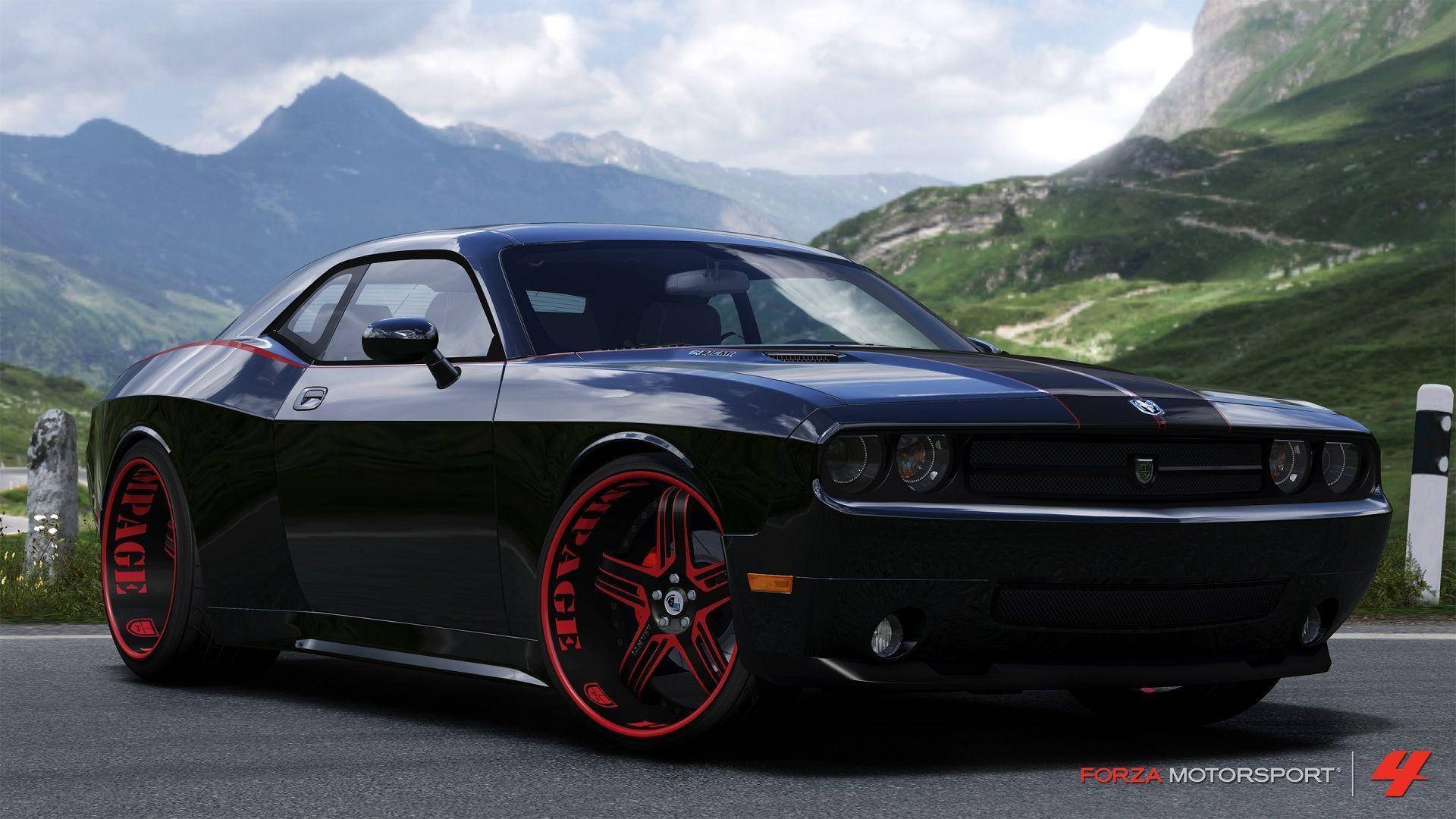 Challenger 桌布 壁紙 — 一輛黑色Dodge Challenger配紅色輪圈，停泊在陰天下的山路。