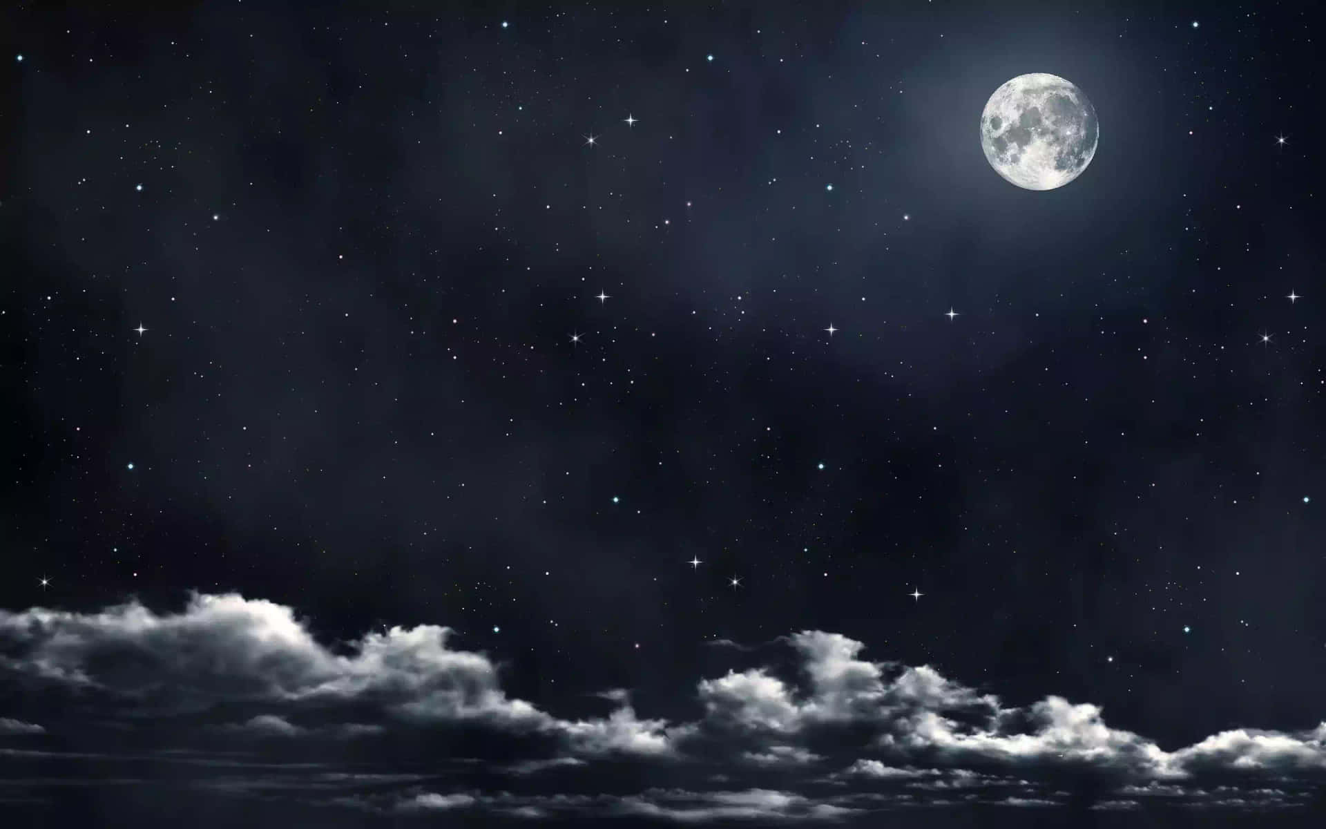 Aesthetic Night Sky 桌布 壁紙 — 一輪明亮的滿月在繁星點點的夜空上方閃耀，下方有縷縷薄雲飄過。