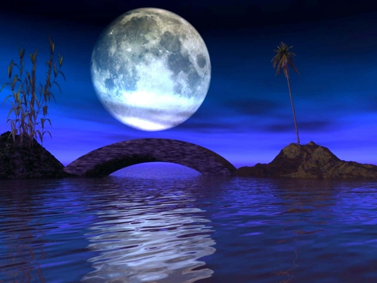 Pretty Moon 桌布 壁紙 — 一輪明亮的滿月懸掛在石橋之上，橋下是平靜的水面，岩石小島上長著棕櫚樹，背景是深藍色的夜空。
