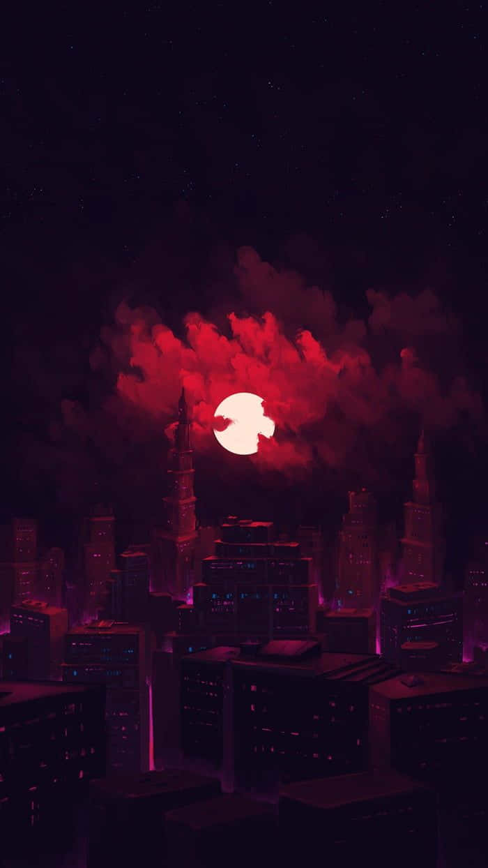 紅色動圖 桌布 壁紙 — 一輪發光的紅月從黑暗的雲層中窺視，映照在夜晚霓虹燈點亮的城市景觀上，伴隨著紫色的環境光。