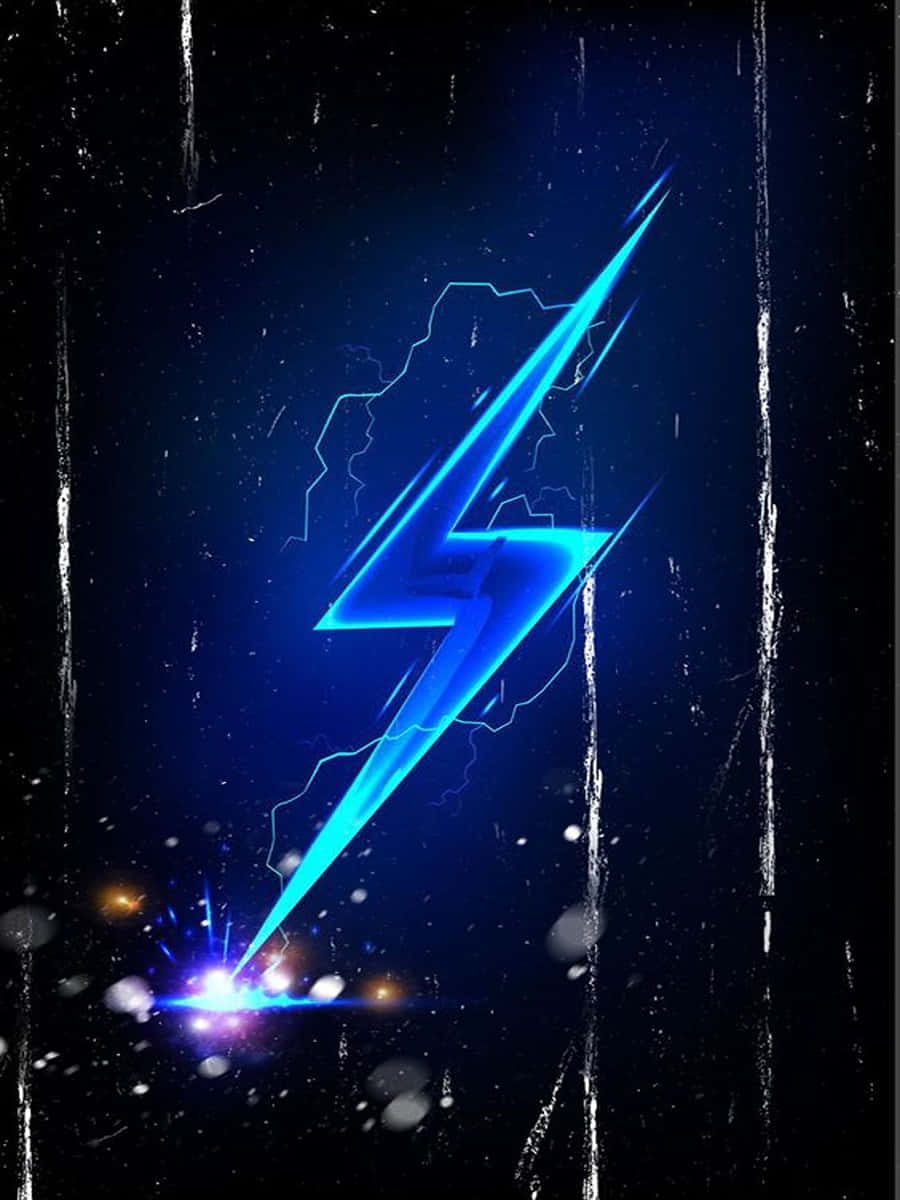 Neon Lightning 桌布 壁紙 — 一道充滿活力的藍色閃電斜向劃過黑暗紋理背景，帶有發光粒子及微弱的噼啪效果。