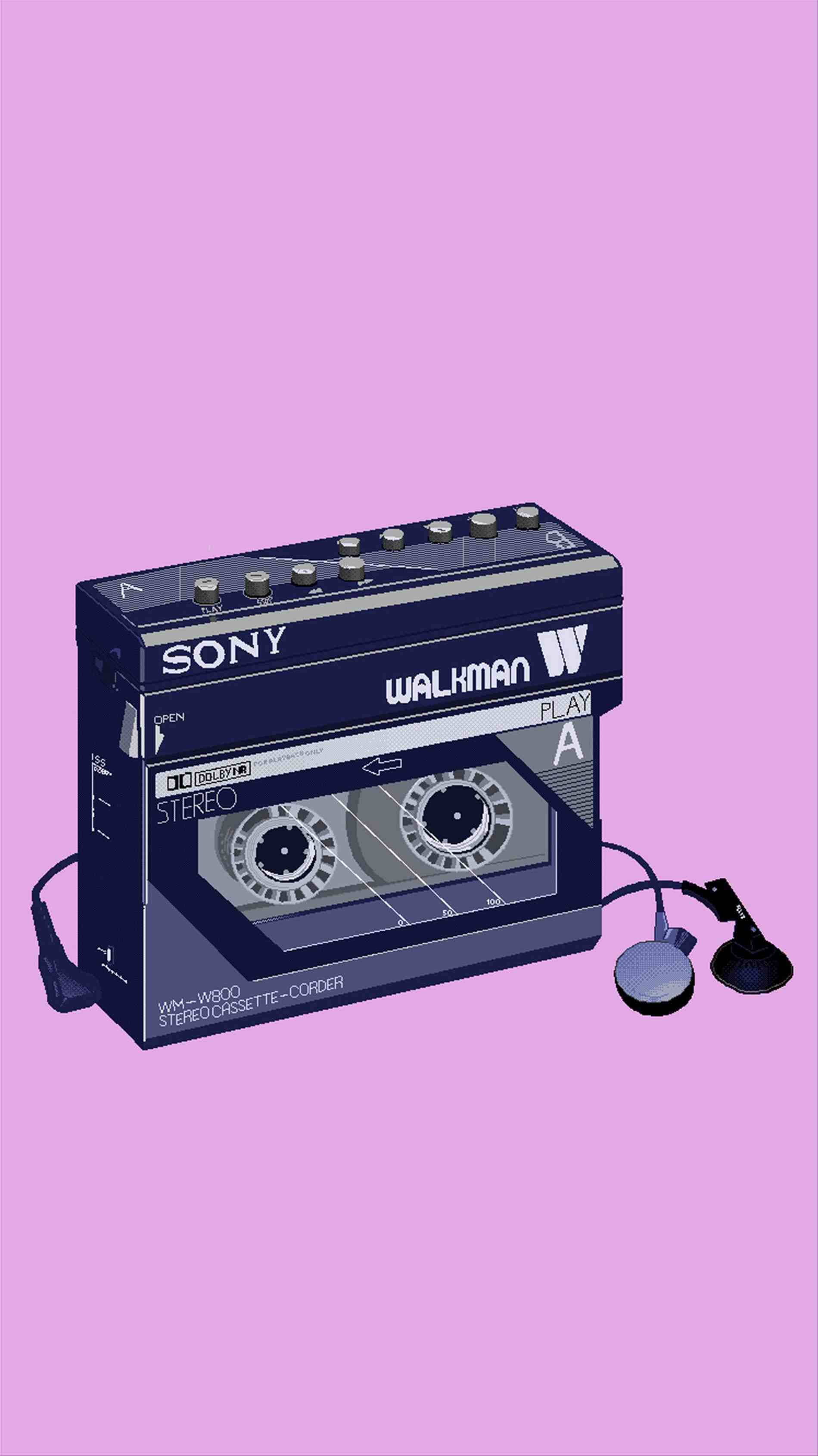 復古美學 桌布 壁紙 — 一部復古的Sony Walkman卡式錄音機連耳機漂浮在純淡紫色背景上。