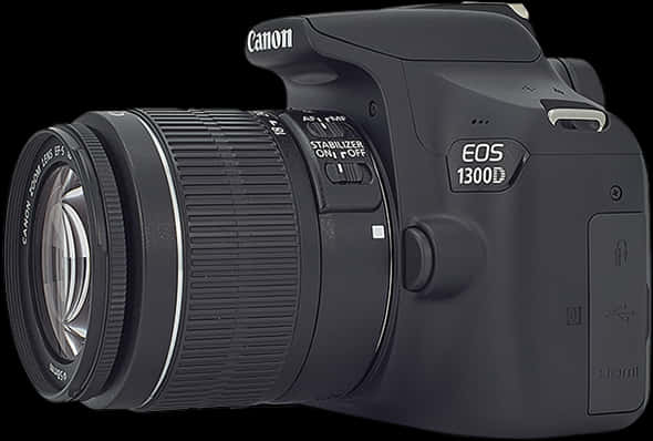 相機 桌布 壁紙 — 一部時尚的黑色 Canon EOS 1300D DSLR 相機，配有安裝的鏡頭，在暗色背景下的工作室燈光中展示。