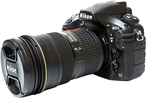 相機 桌布 壁紙 — 一部時尚的黑色Nikon D810 DSLR相機，配有鏡頭和鏡頭蓋，在純白色背景下的攝影棚燈光中展示。