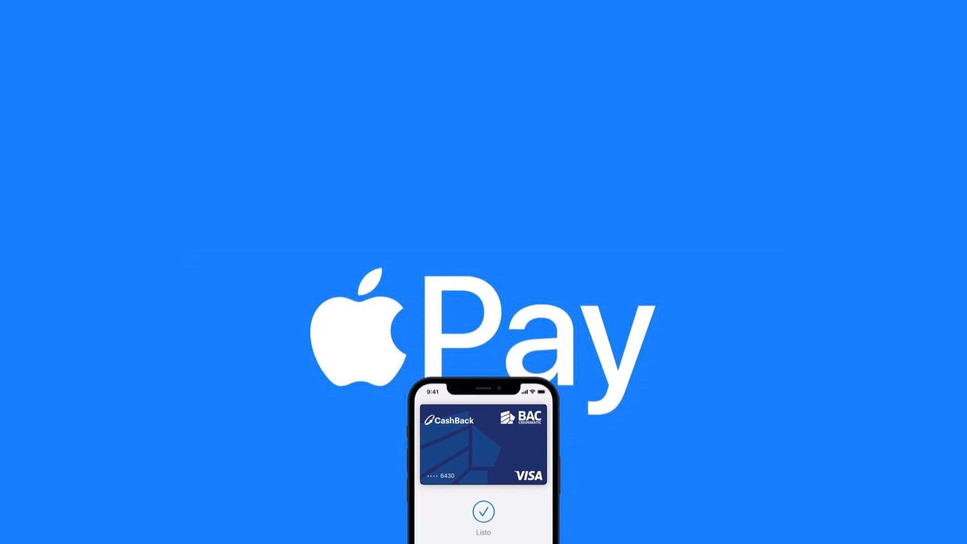 iPhone 桌布 壁紙 — 一部智慧型手機在純藍色背景上顯示已完成的 Apple Pay 交易，並帶有 Apple Pay 標誌。