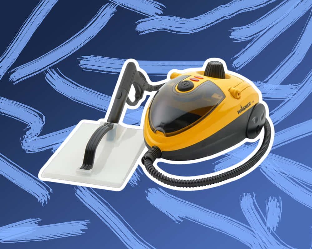 Cleaning 桌布 壁紙 — 一部黃色和黑色的Wagner蒸氣清潔機，配有白色塗抹器，放在藍色筆觸背景前。