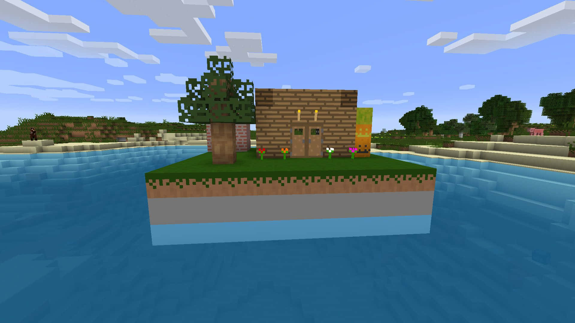 Minecraft Pixel Art 桌布 壁紙 — 一間像素化的Minecraft房屋漂浮在一個被藍色海水包圍的草地上，天空多雲。