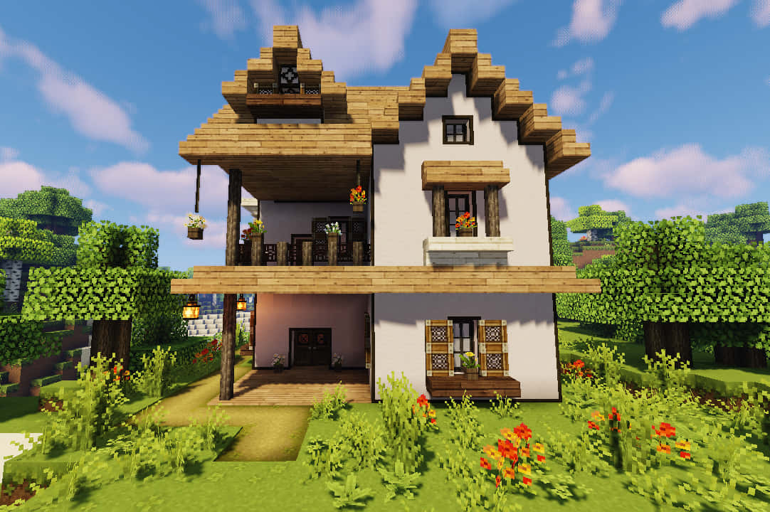 Minecraft Houses 桌布 壁紙 — 一間像素化的Minecraft房屋，帶有木樑和花箱，矗立在茂密的綠色庭院中，上方是明亮的藍天。