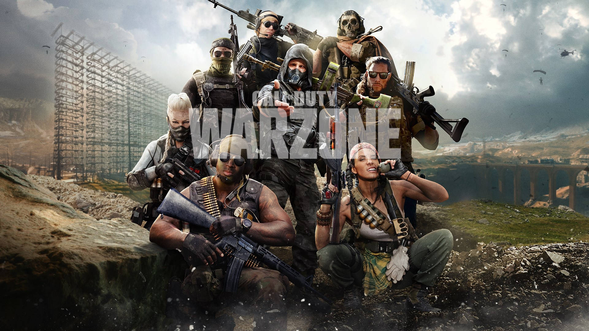 Warzone 桌布 壁紙 — 一隊身穿戰術裝備的武裝士兵在一個被戰爭摧毀的戰場上擺姿勢，背景有巨大的無線電塔和遠處的橋樑，天空風暴密佈。