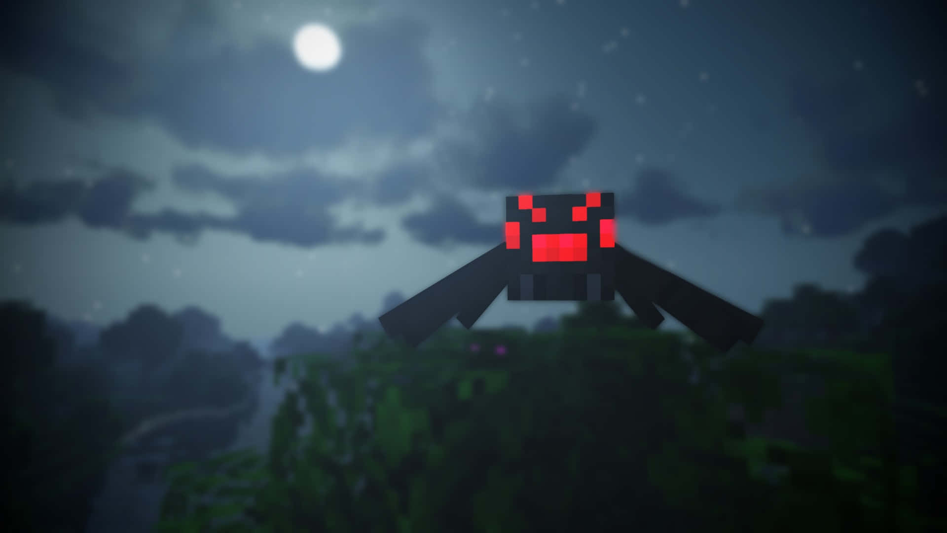 Minecraft Spider 桌布 壁紙 — 一隻像素化的蜘蛛，有著發光的紅色眼睛，在明亮的月光下籠罩在霧氣森林之上。