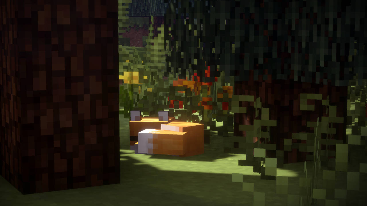 森林 桌布 壁紙 — 一隻像素狐狸坐在Minecraft中陽光普照的森林空地，周圍是方塊樹木和色彩繽紛的花朵。