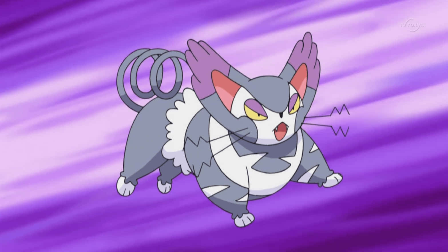 Pokemon 桌布 壁紙 — 一隻充滿動感的動畫貓型寶可夢，擁有灰色和白色的毛髮及紫色點綴，在帶有條紋的紫色背景上向前衝刺。