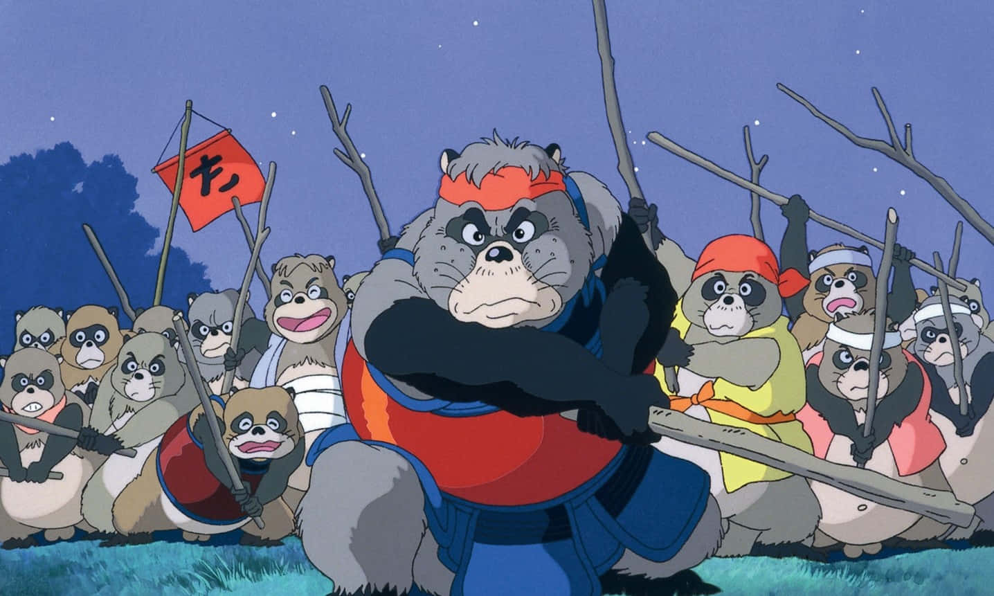 pom poko 桌布 壁紙 — 一隻兇猛的動畫浣熊戰士帶領一群揮舞棍棒的浣熊部隊，在星空下。