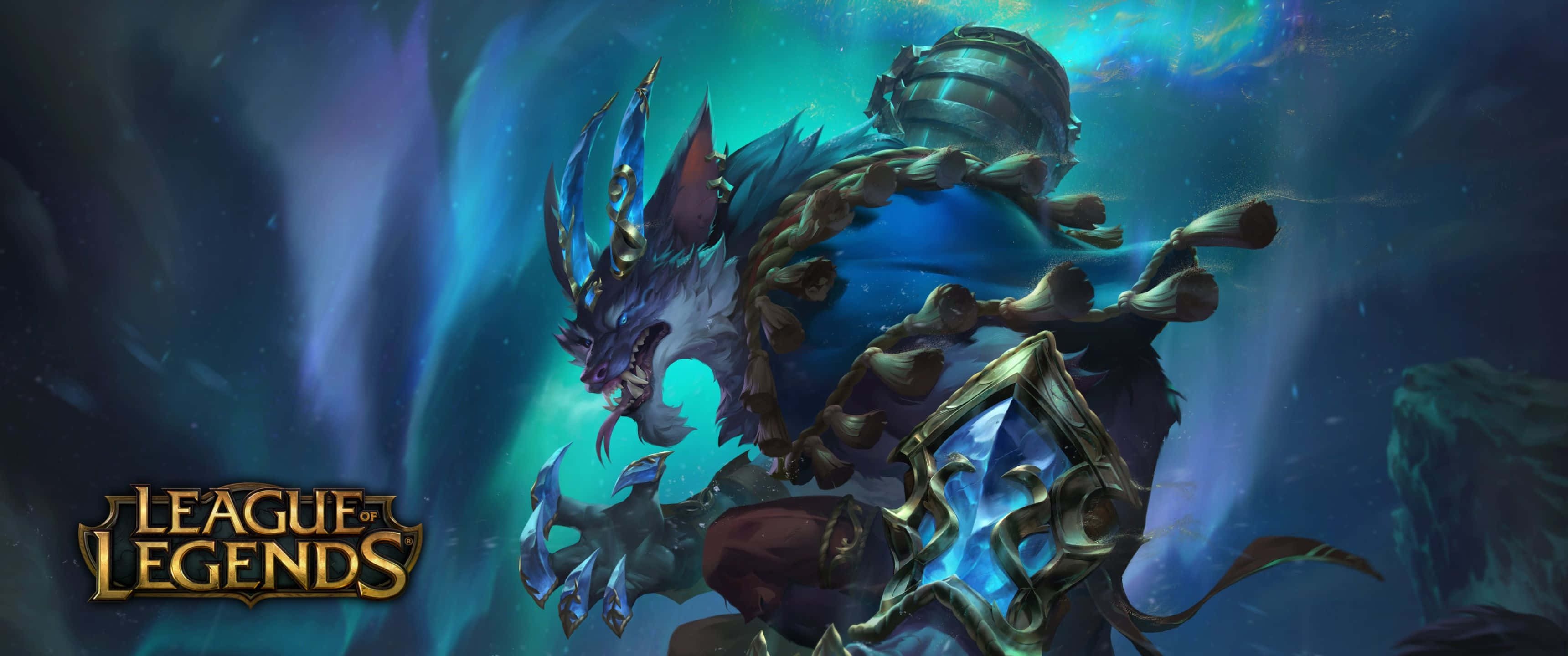3440x1440p League Of Legends 桌布 壁紙 — 一隻兇猛的藍色龍，擁有發光的眼睛和華麗的盔甲，在旋轉的青色和紫色魔法能量中咆哮。