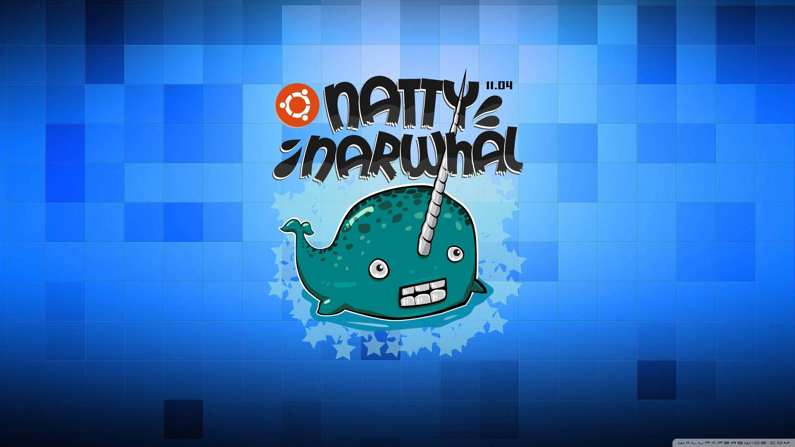 Narwhal 桌布 壁紙 — 一隻卡通獨角鯨，有長牙和大眼睛，坐在藍色像素化背景上，上方有「Natty Narwhal」文字。