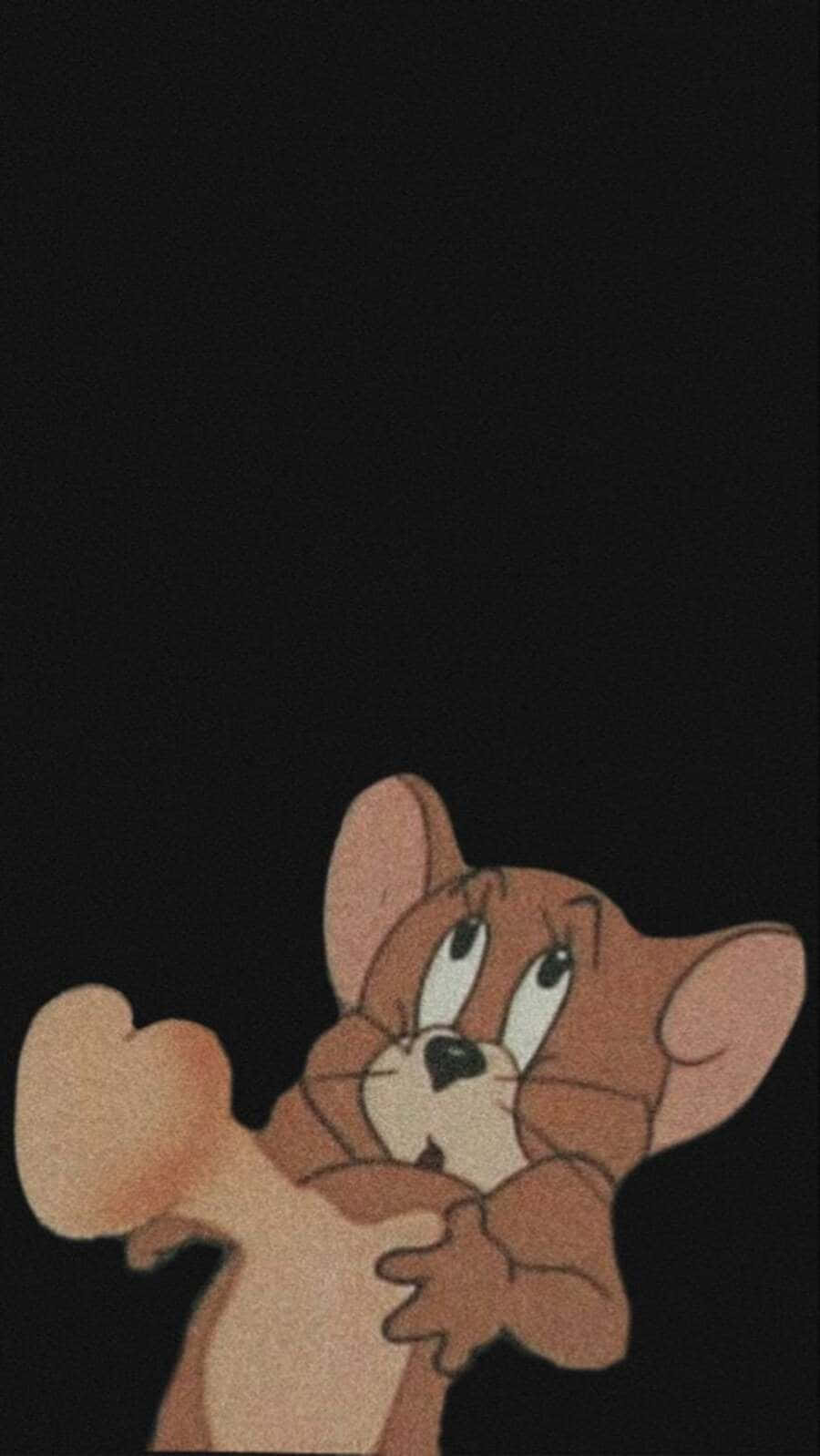 Vintage Cartoon Aesthetic 桌布 壁紙 — 一隻卡通老鼠睜大眼睛、舉起爪子，在純黑色背景前向上看。