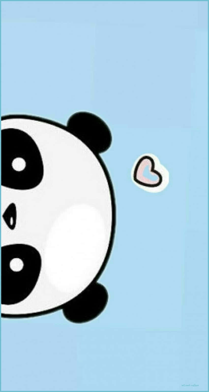 Cute Panda 桌布 壁紙 — 一隻可愛的卡通熊貓從左邊探出頭來，附近漂浮著一個小心心，背景是柔和的藍色。