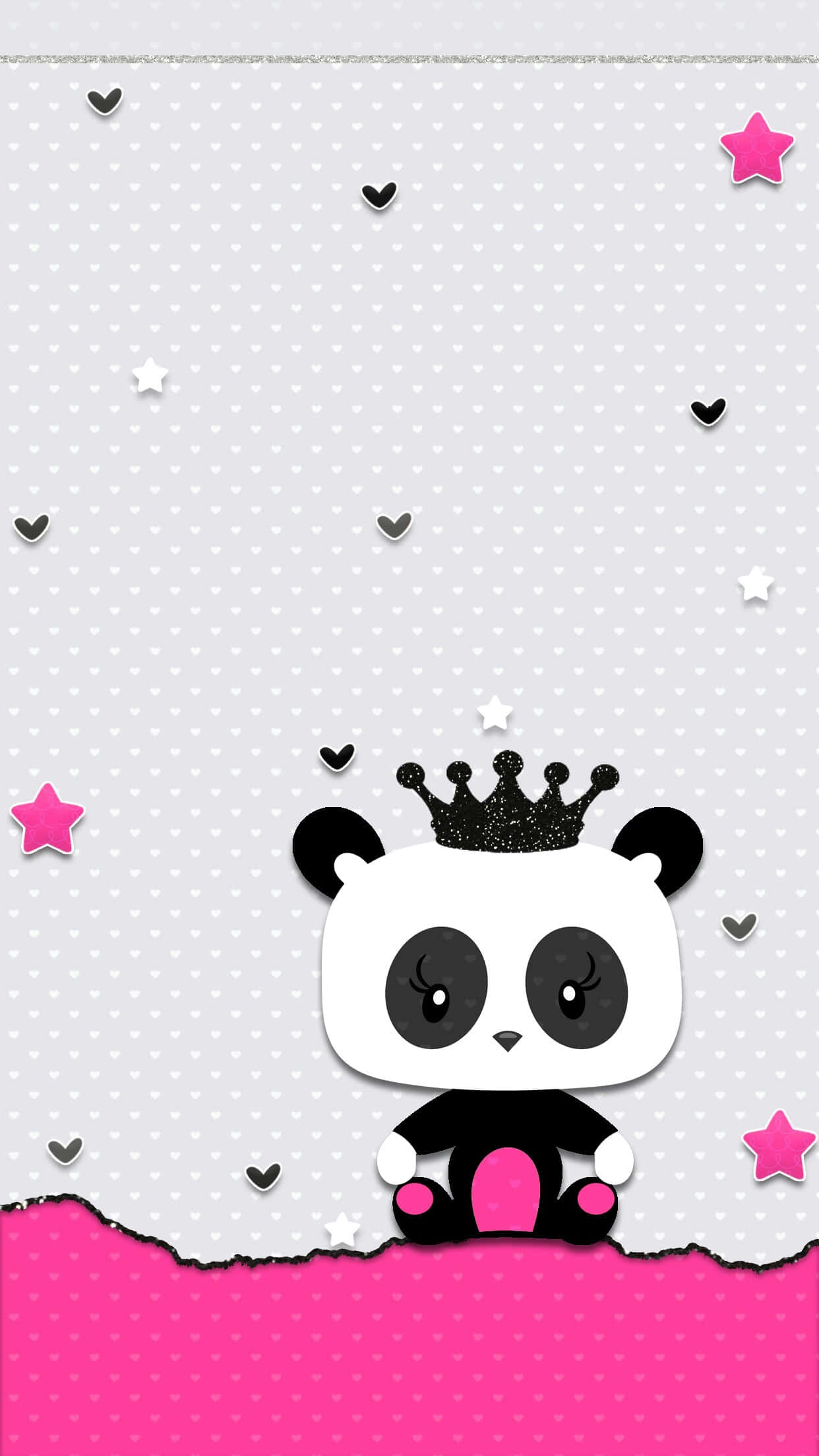 Girly Panda 桌布 壁紙 — 一隻可愛的卡通熊貓戴著閃亮皇冠，坐在破爛的粉紅和白色圓點背景上，周圍漂浮著愛心和星星。