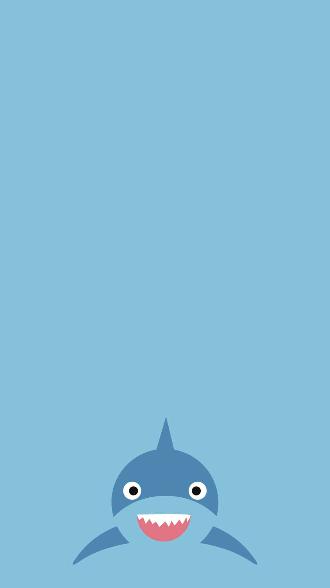 Cool Shark 桌布 壁紙 — 一隻可愛的卡通鯊魚，咧嘴大笑，從純淺藍色背景的底部探出頭來。
