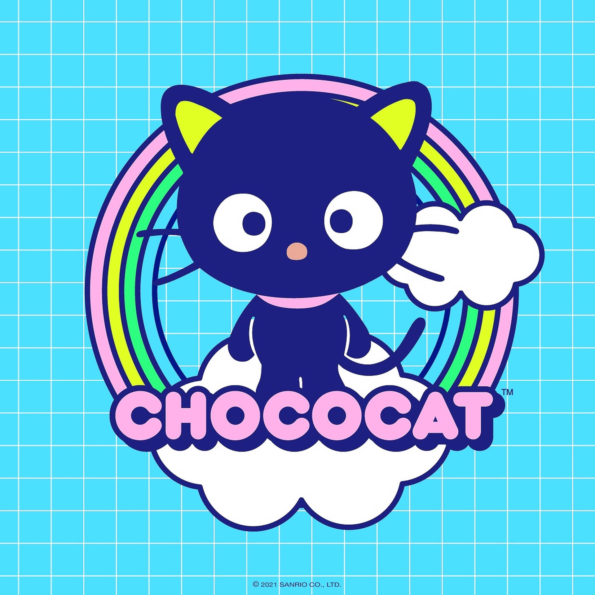 Chococat 桌布 壁紙 — 一隻可愛的深藍色卡通貓咪，黃色耳朵，坐在雲上，手持彩虹，背景是淺藍色網格。
