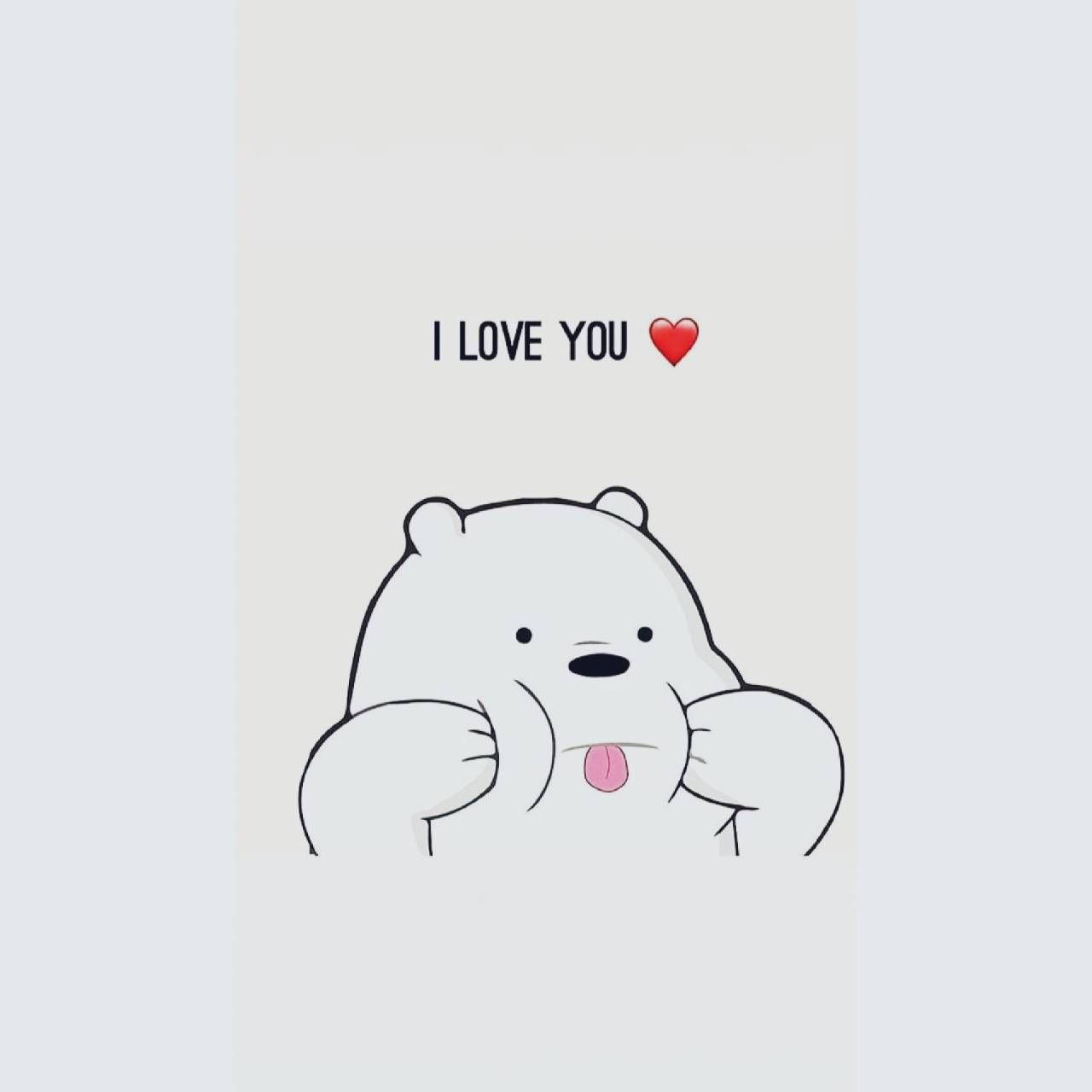 我愛你 桌布 壁紙 — 一隻可愛的白色卡通熊在帶有紅色心形的「I LOVE YOU」文字下方頑皮地伸出舌頭。