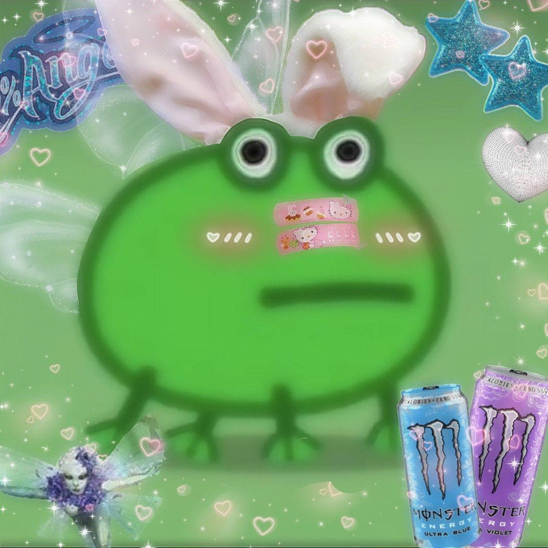 Pfp 桌布 壁紙 — 一隻可愛的綠色青蛙，戴著兔耳朵和Hello Kitty繃帶，在閃閃發光的綠色背景前，微笑地站在Monster Energy飲料旁邊。