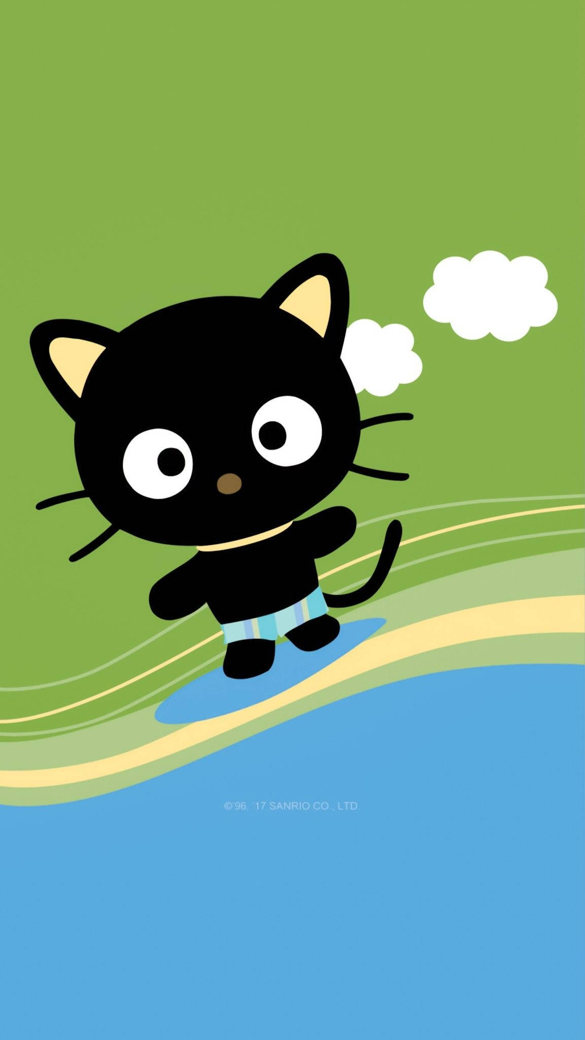 Chococat 桌布 壁紙 — 一隻可愛的黑色卡通貓咪，大眼睛，在藍色波浪上衝浪，背景是綠色和白色雲朵。
