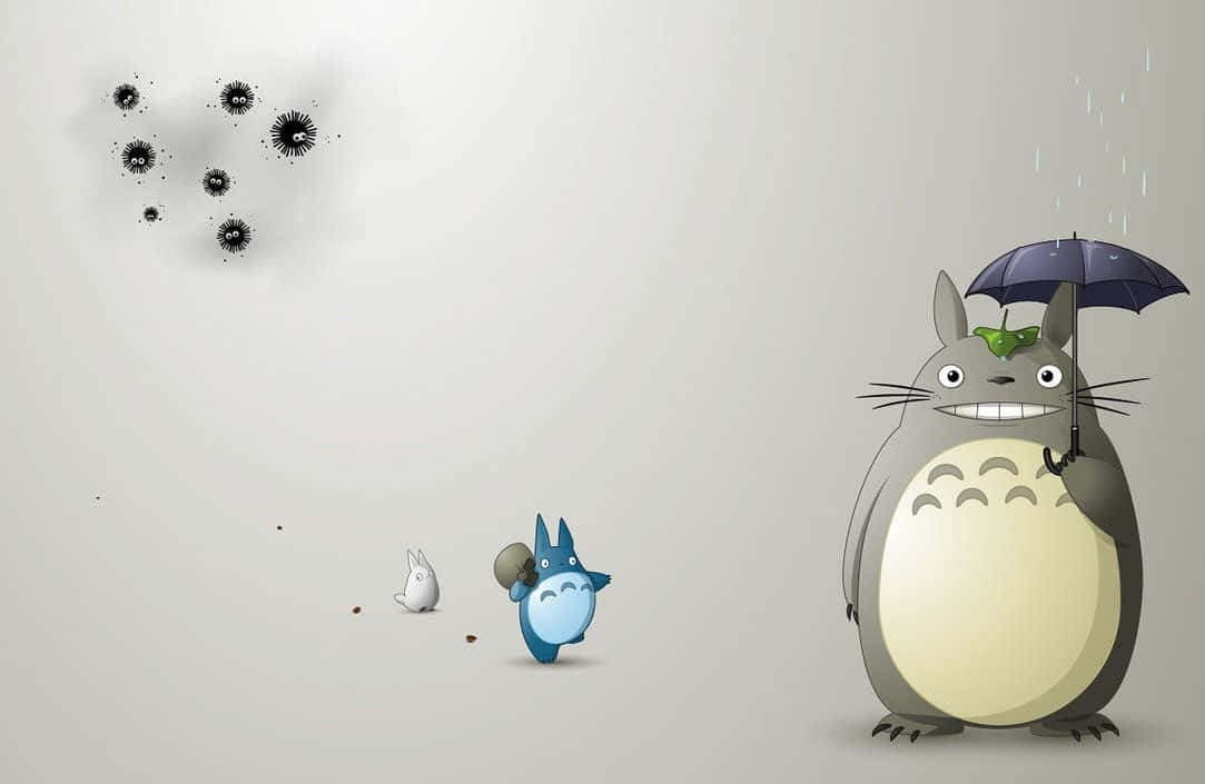 my neighbor totoro 桌布 壁紙 — 一隻大型灰色龍貓在雨中撐著一把傘，而一隻較小的藍色龍貓和一個白色生物在附近行走，灰色天空中有黑色孢子漂浮。