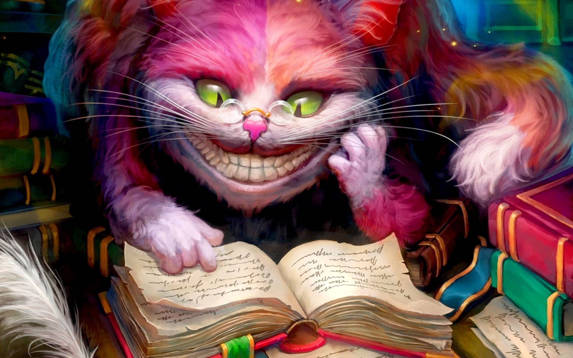 Reading 桌布 壁紙 — 一隻奇幻的柴郡貓，擁有發光的綠色眼睛和彩虹色毛髮，在魔法圖書館中被色彩繽紛的書籍環繞著閱讀一本書。
