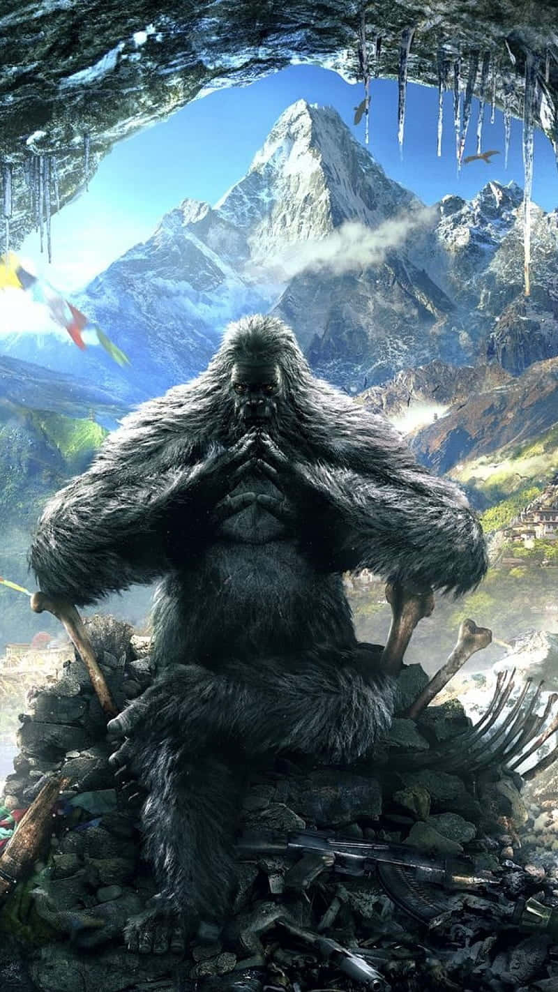 iPhone Xs Far Cry 3 桌布 壁紙 — 一隻巨大、毛茸茸、深色毛髮的生物坐在雪山洞穴的岩石王座上，俯瞰著明亮藍天下雄偉的雪峰。