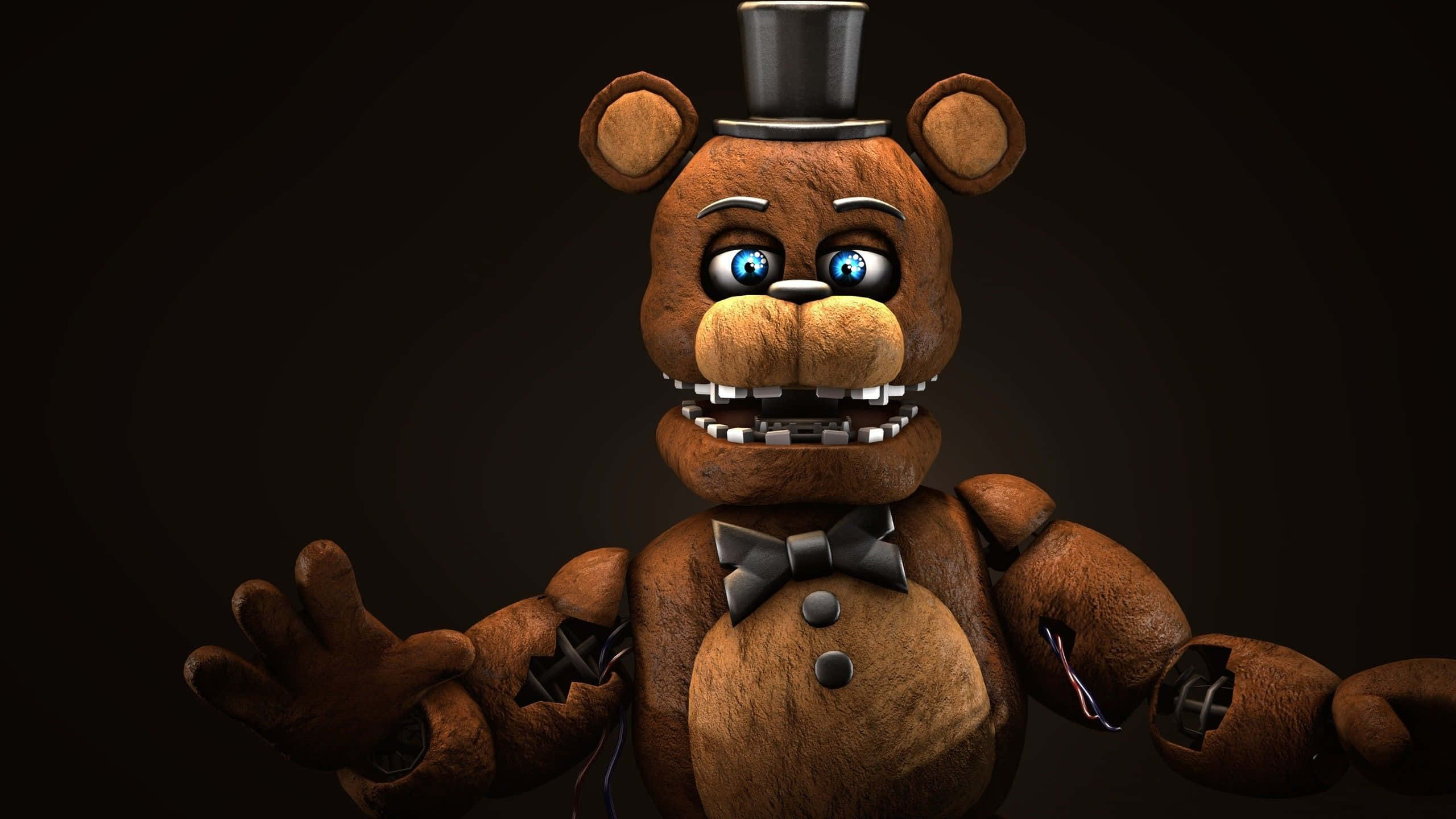Freddy Fazbear 桌布 壁紙 — 一隻帶有發光藍眼睛和高帽的威脅性棕色電子熊站在黑暗背景前。