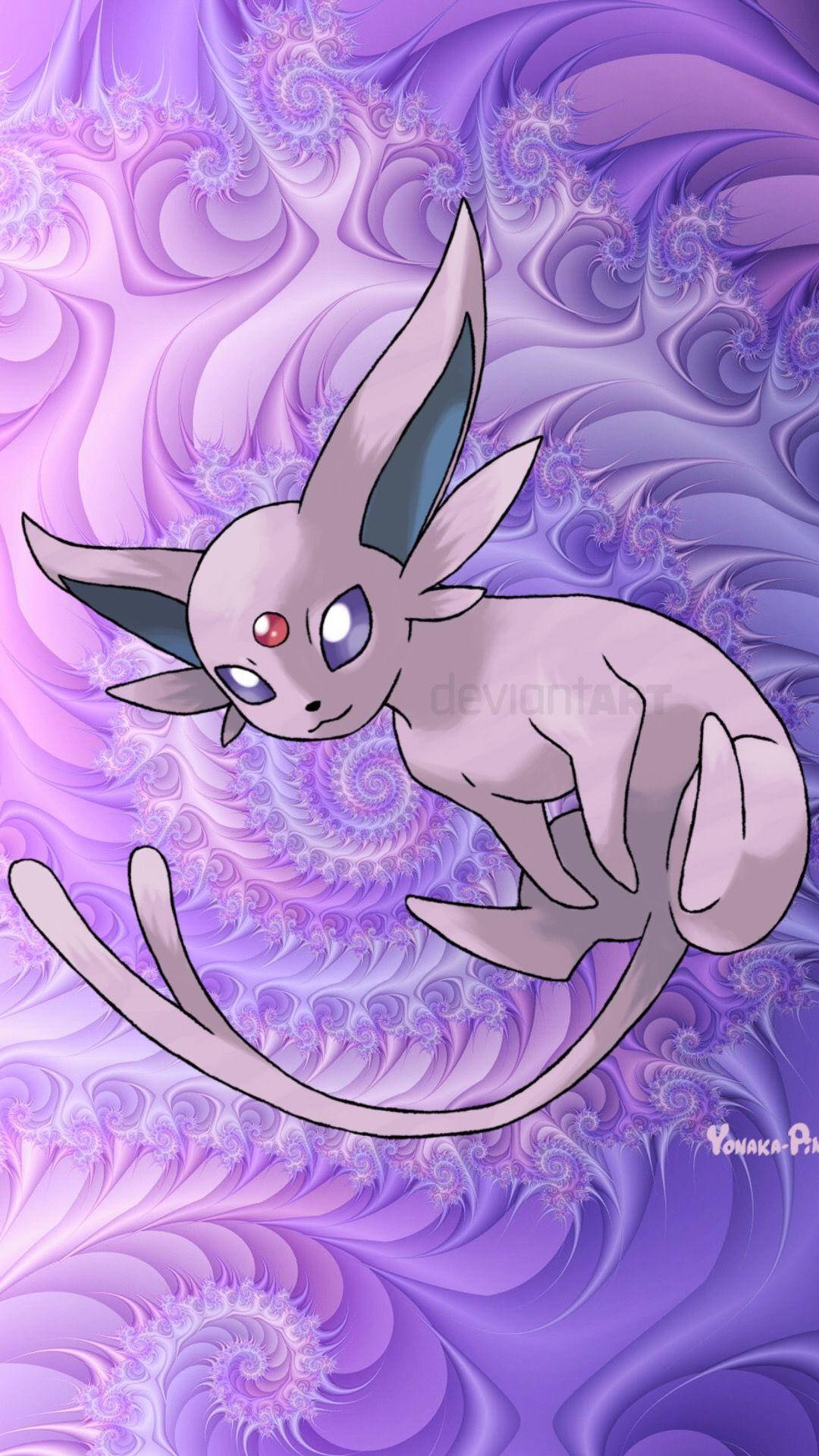espeon 桌布 壁紙 — 一隻平靜的Espeon在薰衣草和紫羅蘭色調的漩渦分形背景上優雅地漂浮。