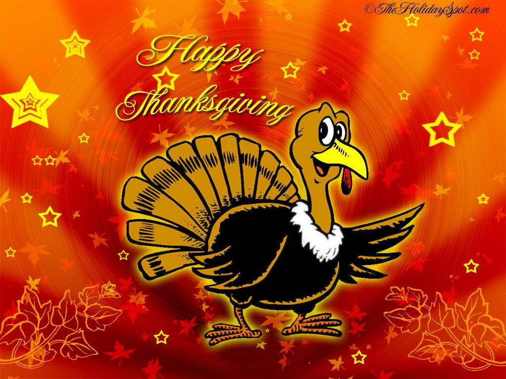 Happy Thanksgiving 桌布 壁紙 — 一隻快樂的火雞卡通，尾巴展開成扇形，站在旋轉的橙紅色背景前，背景點綴著黃色星星和秋葉。