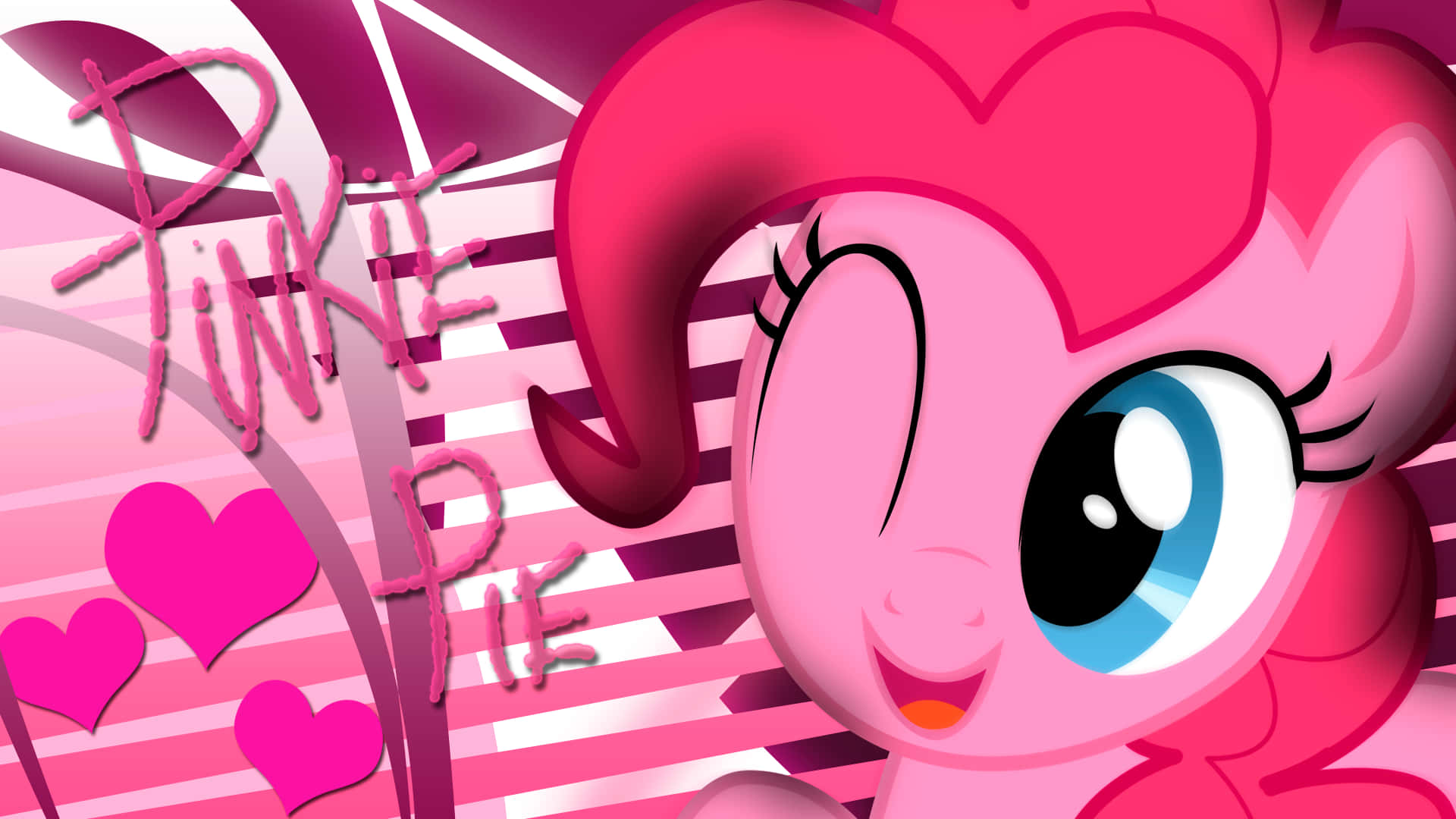 pinkie pie 桌布 壁紙 — 一隻快樂的粉紅色小馬，擁有心形鬃毛，在充滿漂浮心形的鮮豔粉白條紋背景前燦爛微笑。
