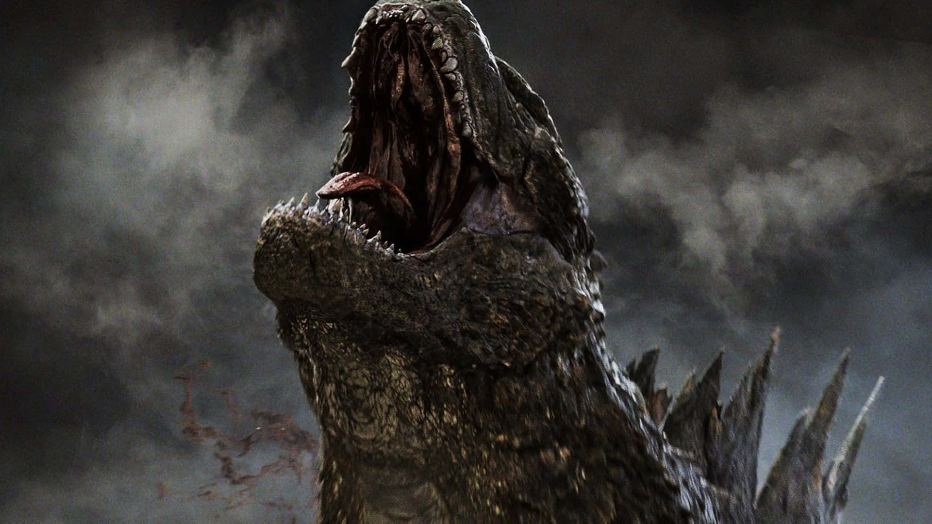 godzilla 1998 桌布 壁紙 — 一隻怪獸哥吉拉張開大嘴，對著充滿煙霧和薄霧的暴風雨灰色天空咆哮。