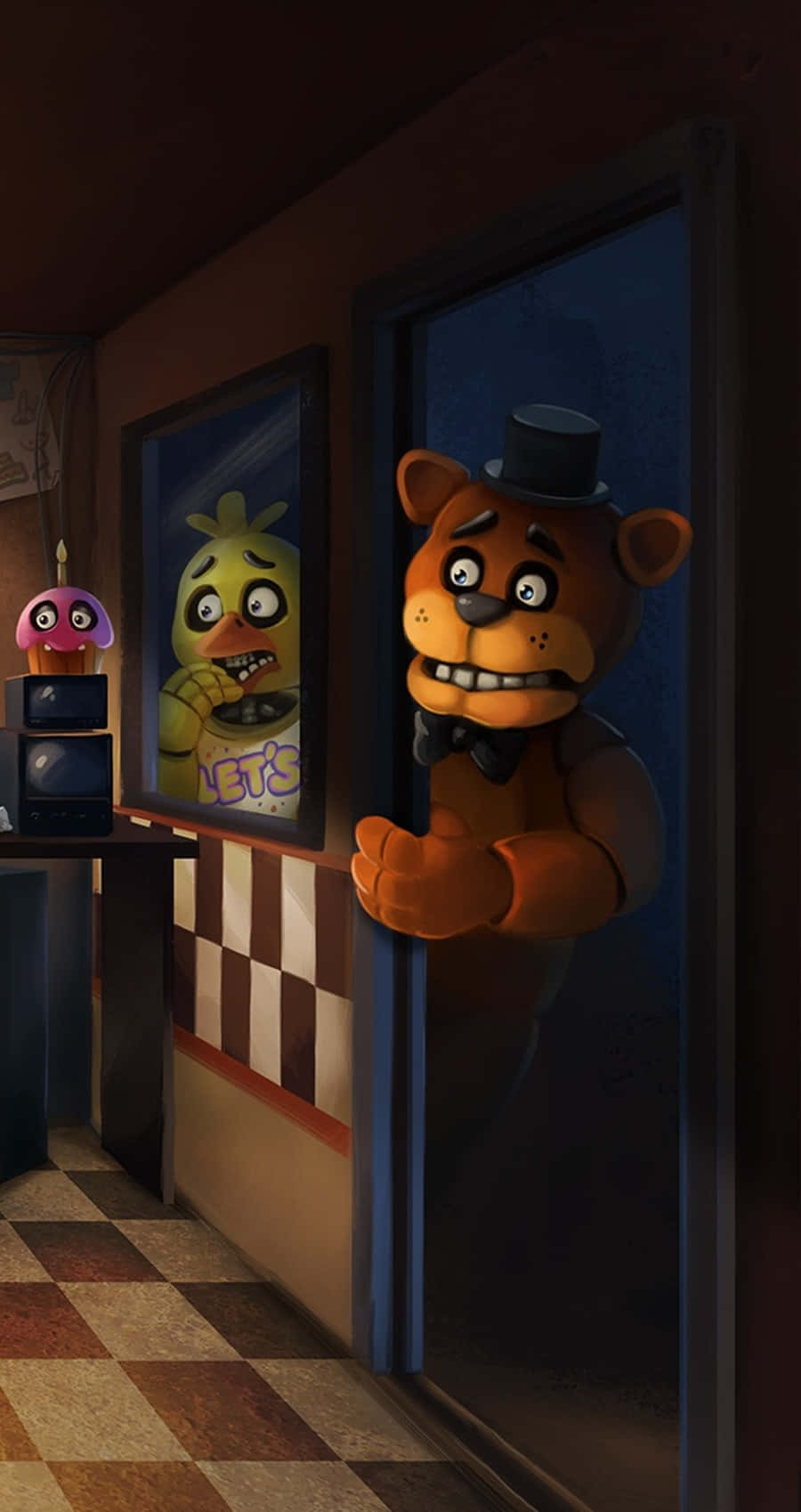 five nights at freddy's 桌布 壁紙 — 一隻戴著高帽的威脅性機械熊從昏暗披薩店的門口窺視，地板是棋盤格，還有一個黃色機械雞的裱框海報。