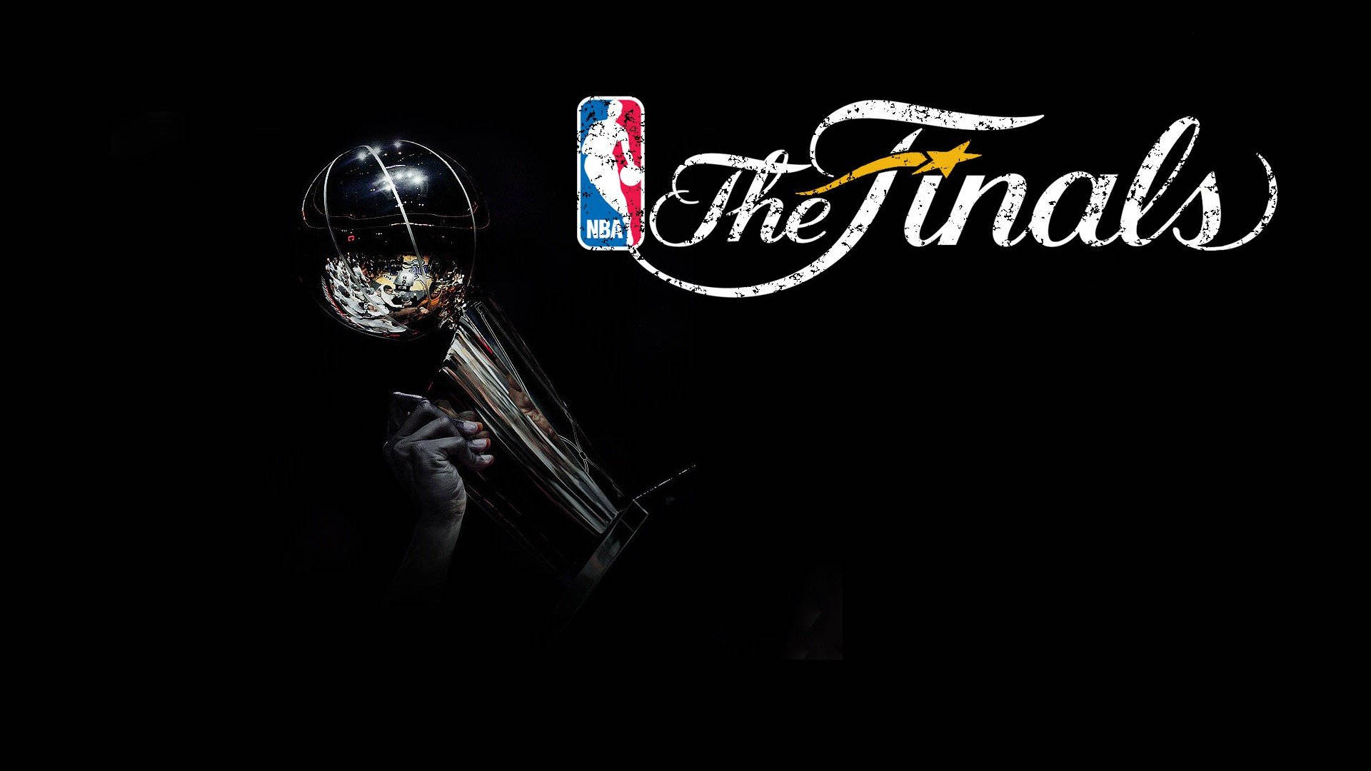 finals 桌布 壁紙 — 一隻手拿著閃亮的NBA總決賽獎盃，背景為黑色，旁邊有發光的「The Finals」標誌。