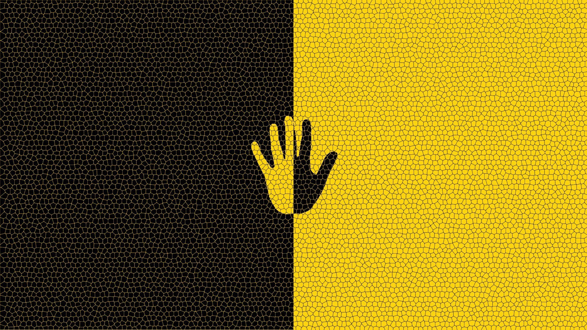 Black And Yellow 桌布 壁紙 — 一隻手的剪影按壓在黑色和黃色馬賽克紋理之間的分界線上。