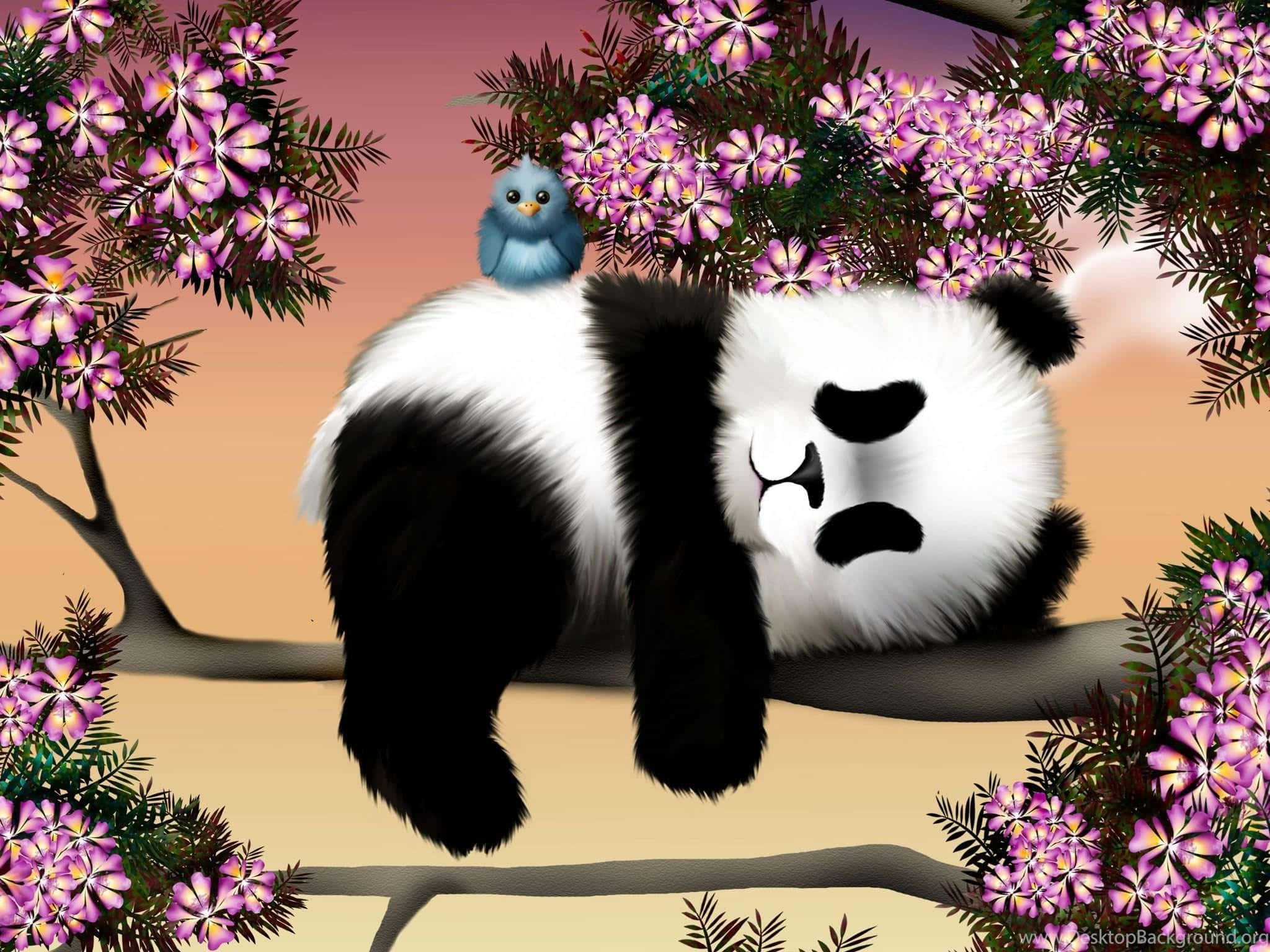 Cute Panda 桌布 壁紙 — 一隻毛茸茸的熊貓在樹枝上安詳地睡覺，周圍環繞著紫色花朵，附近有一隻藍色小鳥棲息。