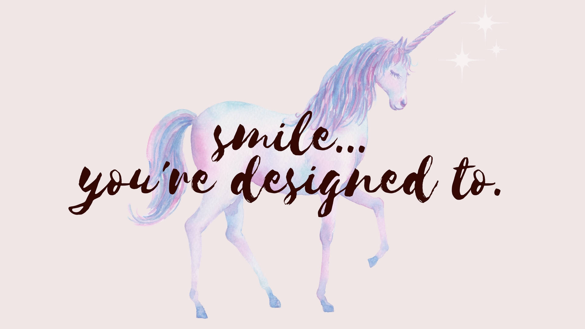 Smile 桌布 壁紙 — 一隻水彩獨角獸，擁有粉彩鬃毛和角，優雅地站在柔和的粉紅色背景上，背景有閃爍的星星和勵志文字。