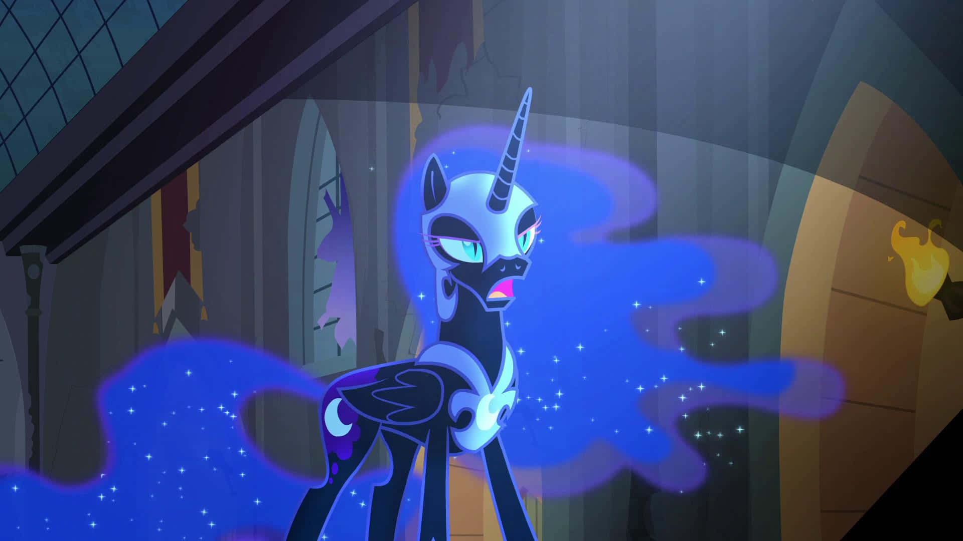 Nightmare Moon 桌布 壁紙 — 一隻深藍色獨角獸，擁有發光的眼睛和魔法光環，站在哥德式走廊中，周圍環繞著旋轉的藍色能量和漂浮的星星。