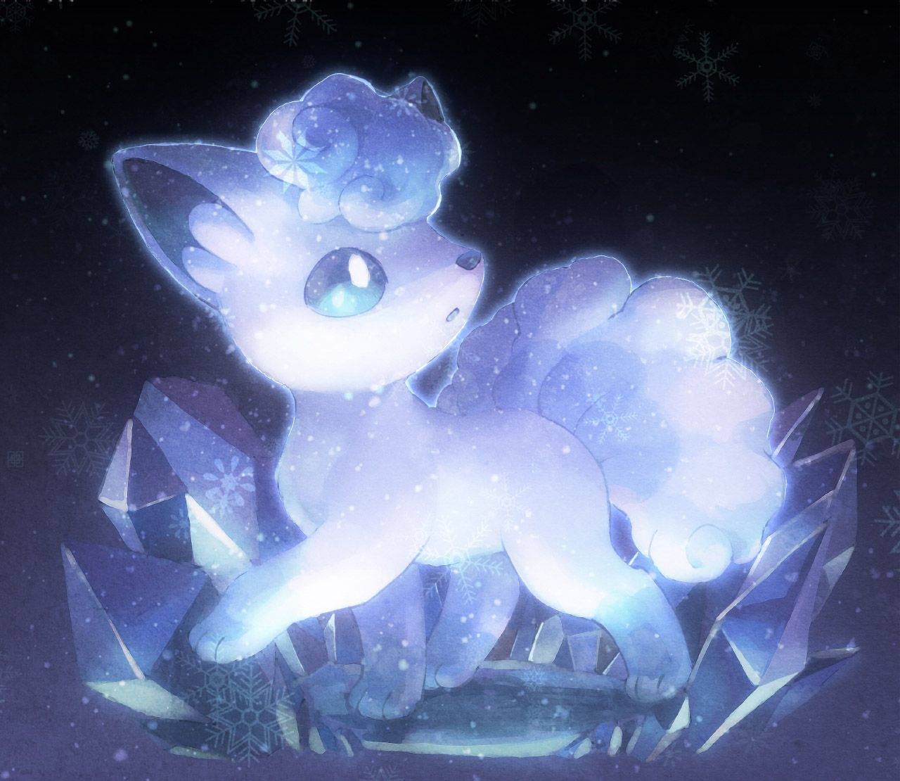 鑽石 桌布 壁紙 — 一隻發光的藍色狐狸狀生物帶有雪花圖案，坐在冰雪結晶上，背景是雪夜天空。