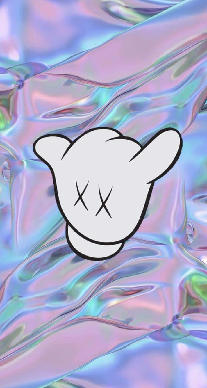 kaws 4K 桌布 壁紙 — 一隻白色卡通手，眼睛呈X形，在流動的彩虹全息背景上做出夏卡手勢。