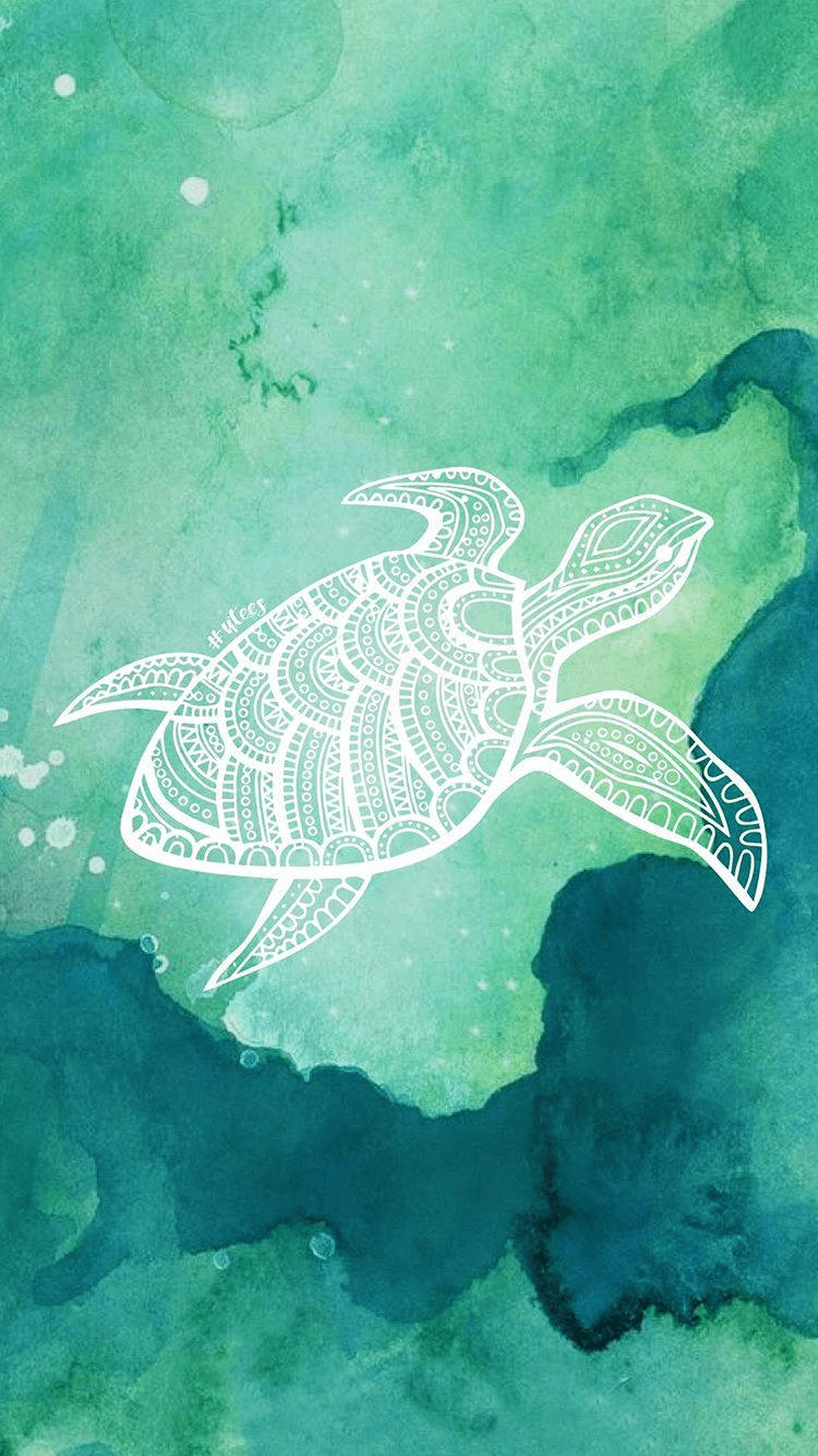 藝術 桌布 壁紙 — 一隻白色裝飾海龜在夢幻的藍綠色水彩海洋中優雅地游動，周圍漂浮著氣泡。