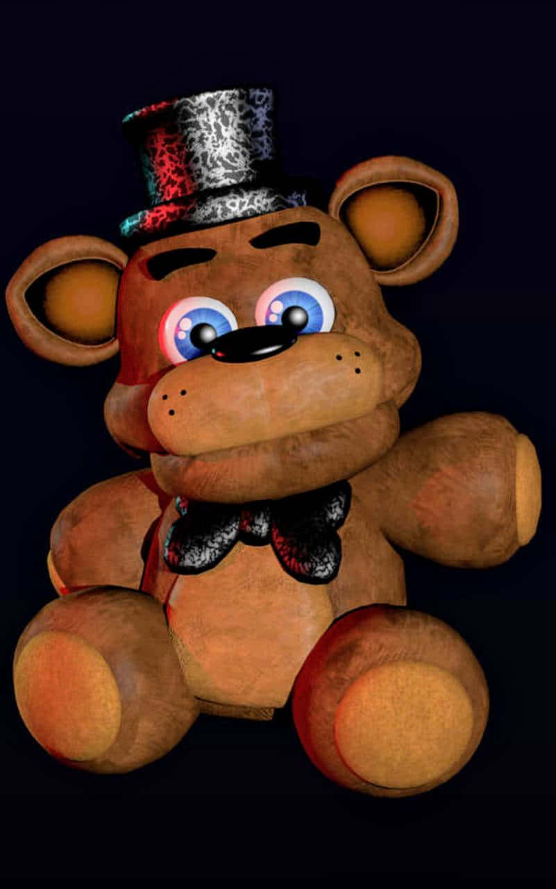 Freddy Fazbear 桌布 壁紙 — 一隻破舊的棕色電子熊，藍色發光的眼睛，戴著圖案高帽和領結，背景黑暗。
