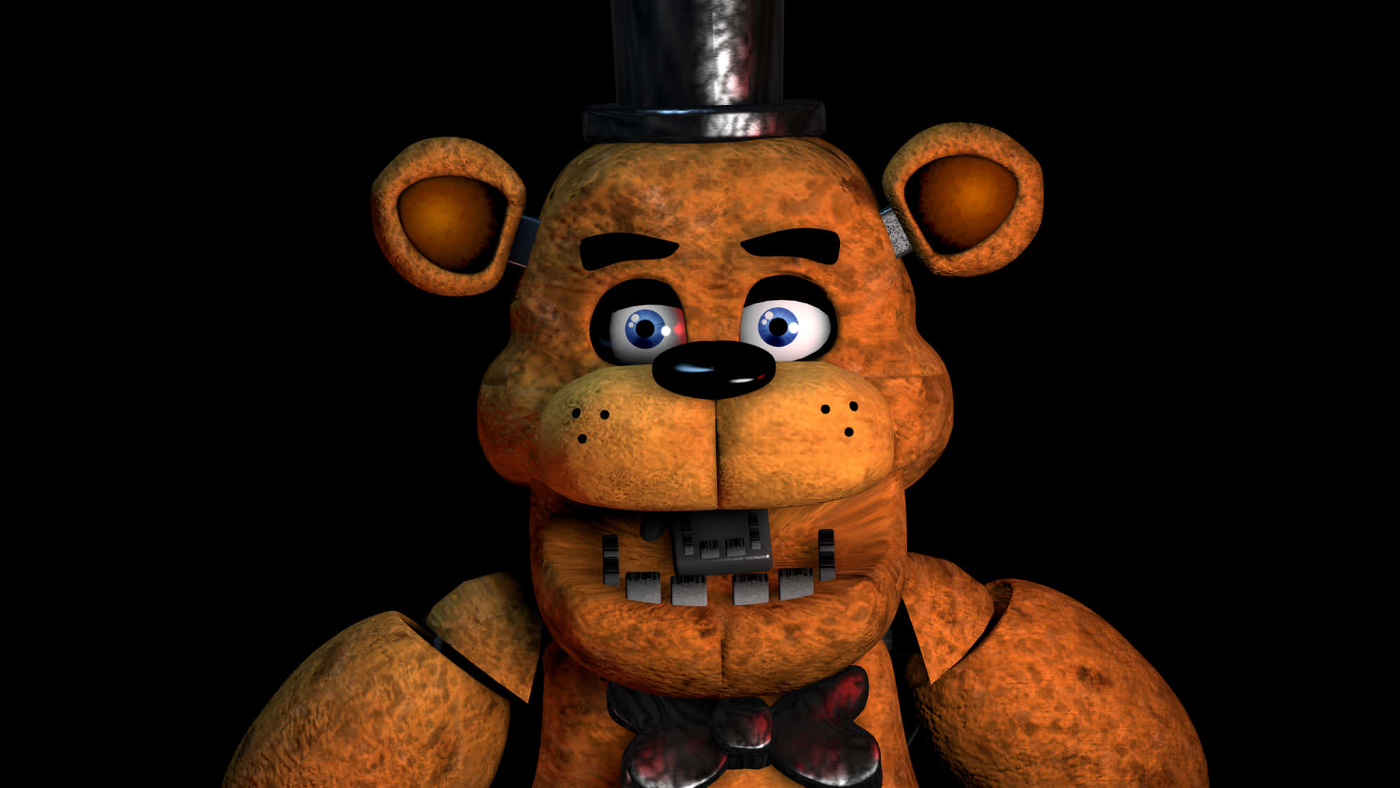 Freddy Fazbear 桌布 壁紙 — 一隻磨損的橙色電子熊，戴著高帽和領結，在黑色背景前睜大藍色眼睛凝視。